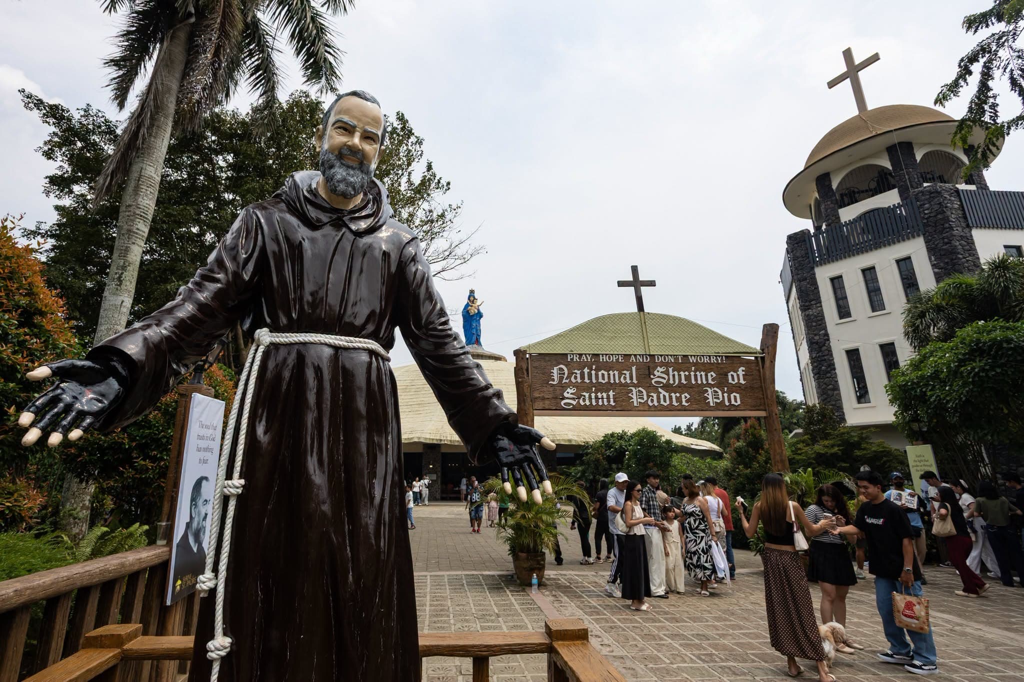 Đền thánh Piô Pietrelcina
